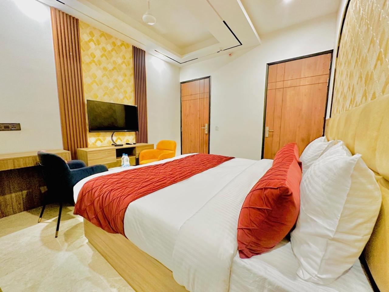 Hotel Hsp Plaza New Delhi Ngoại thất bức ảnh